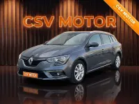 Usado Renault Mégane GrandTour Business 115 CV (84 kW) 2021 Gris / plata Familiar