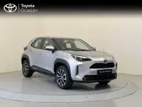 Usado Toyota Yaris Cross Active 116 CV (85 kW) 2022 Gris / plata SUV