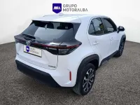 Usado Toyota Yaris Cross Active 116 CV (85 kW) 2023 Blanco SUV