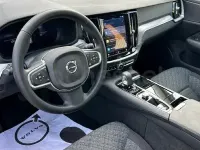 Usado Volvo V60 Core 350 CV (257 kW) 2025 Negro Familiar