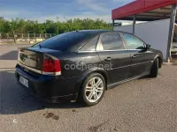 Usado Opel Vectra Elegance 120 CV (88 kW) 2005 Negro Berlina