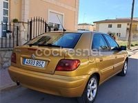 Usado Citroën Xsara Exclusive 90 CV (66 kW) 2002 Naranja Berlina