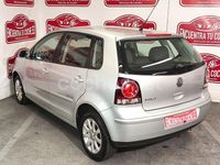 Usado VW Polo United 80 CV (58 kW) 2009 Gris / plata Berlina