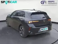 Usado Opel Astra Elegance 130 CV (95 kW) 2023 Negro Utilitario