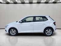 Usado Skoda Fabia Ambition 110 CV (80 kW) 2020 Blanco