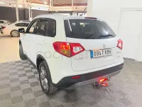 Usado Suzuki Vitara 120 CV (88 kW) 2017 Blanco SUV