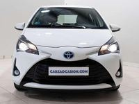 Usado Toyota Yaris Hybrid Active 101 CV (74 kW) 2019 Blanco Berlina
