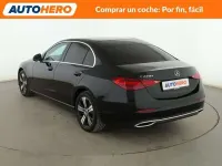 Usado Mercedes C220 Avantgarde 220 HP (161 kW) 2024 Preto Sedan