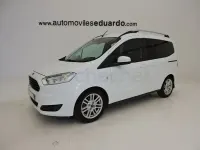 Usado Ford Tourneo Courier Trend 100 CV (73 kW) 2016 Blanco Monovolumen
