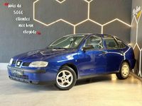 Usado Seat Cordoba Stella 60 CV (44 kW) 2000 Azul Berlina