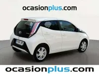 Usado Toyota Aygo X-play 69 CV (50 kW) 2017 Blanco Utilitario