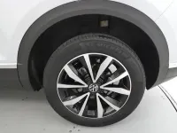 Usado VW T-Roc Advance 150 CV (110 kW) 2021 Blanco puro techo ne SUV