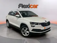 Usado Skoda Karoq Ambition 150 CV (110 kW) 2022 Blanco SUV