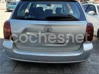 Usado Toyota Avensis Sol 116 CV (85 kW) 2005 Gris / plata Familiar