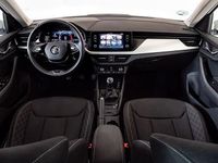 Usado Skoda Kamiq Ambition 110 CV (80 kW) 2021 Blanco SUV