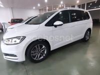 Usado VW Touran 122 CV (89 kW) 2024 Blanco Monovolumen
