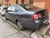 Usado VW Passat Edition 110 CV (80 kW) 2009 Azul Berlina