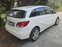 Usado Mercedes B220 170 CV (125 kW) 2019 Blanco Utilitario