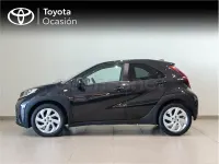 Usado Toyota Aygo X Play 72 CV (52 kW) 2024 Negro SUV
