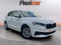 Usado Skoda Fabia Active 95 CV (69 kW) 2022 Blanco Utilitario