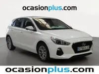 Usado Hyundai i30 120 CV (88 kW) 2018 Blanco Berlina