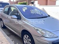 Usado Peugeot 307 90 CV (66 kW) 2006 Gris / plata Berlina