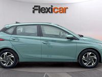 Usado Hyundai i20 84 CV (61 kW) 2022 Verde Utilitario