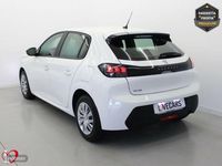 Usado Peugeot 208 Active 103 CV (75 kW) 2022 Blanco Utilitario