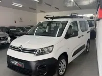 Usado Citroën Berlingo Live 102 CV (75 kW) 2022 Blanco Monovolumen