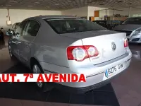 Usado VW Passat Edition 140 CV (102 kW) 2010 Gris / plata Berlina