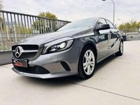 Usado Mercedes A200 Urban 136 CV (100 kW) 2016 Gris Utilitario
