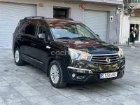 Usado SsangYong Rodius Limited 155 CV (114 kW) 2014 Negro Monovolumen
