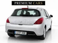 Usado Peugeot 308 Access 112 CV (82 kW) 2011 Gris / plata Berlina