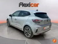 Usado Renault Clio Techno 90 CV (66 kW) 2025 Gris Utilitario