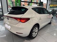 Usado Seat Leon Style 115 CV (84 kW) 2021 Blanco Berlina