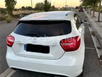 Käytetty Mercedes A200 Urban 136 HP (100 kW) 2015 Valkoinen Sedan