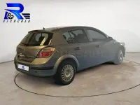 Usado Opel Astra Essentia 80 CV (58 kW) 2005 Azul Berlina