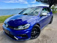Usado VW Golf VII R 310 CV (228 kW) 2018 Azul Berlina