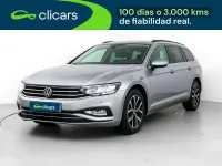 Usado VW Passat Executive 122 CV (89 kW) 2023 Plateado Familiar
