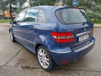 Usado Mercedes B200 140 CV (102 kW) 2008 Azul Monovolumen
