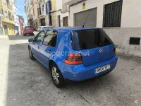 Usado VW Golf IV Highline 115 CV (84 kW) 2001 Azul Berlina