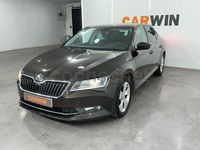 Usado Skoda Superb Ambition 120 CV (88 kW) 2017 Granate Berlina