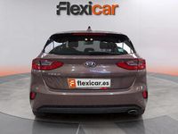 Usado Kia Ceed 140 CV (102 kW) 2020 Marrón Utilitario