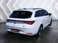 Usado Seat Leon FR 204 CV (150 kW) 2021 Blanco Familiar
