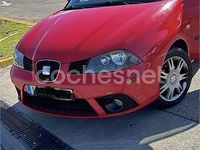 Usado Seat Ibiza Reference 85 CV (62 kW) 2008 Rojo Berlina