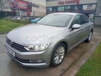 Usado VW Passat Advance 120 CV (88 kW) 2018 Gris / plata Berlina