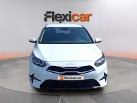 Usado Kia Ceed 136 CV (100 kW) 2023 Blanco Utilitario