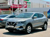 Usado Nissan Qashqai Acenta 131 CV (96 kW) 2020 Gris / plata SUV