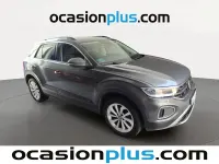 Usado VW T-Roc Life 110 CV (80 kW) 2024 Gris SUV