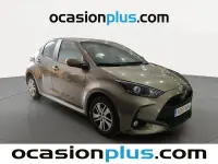 Usado Toyota Yaris Edition 125 CV (91 kW) 2024 Marrón Utilitario